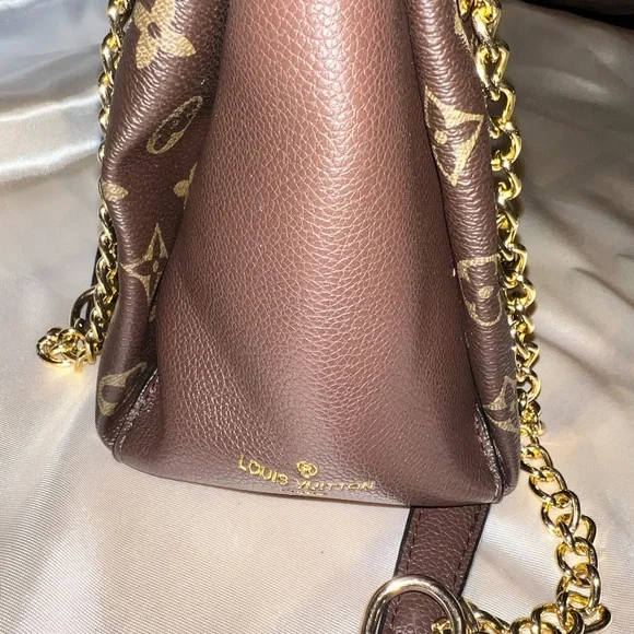 Brown Monogram Canvas Shoulder Bag with Gold Chain and Red Trim - Picture 2 of 3